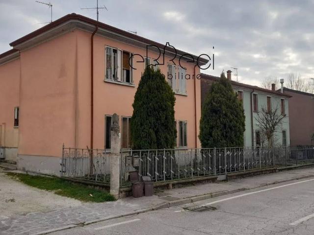Villa Indipendente in vendita a Borgo Virgilio, Cerese