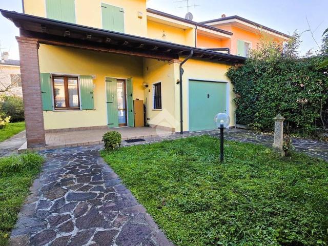 Villa Indipendente in vendita a Borgo Virgilio, Cerese
