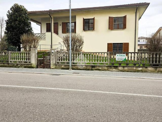 Villa Indipendente in vendita a Borgo Virgilio, Cerese