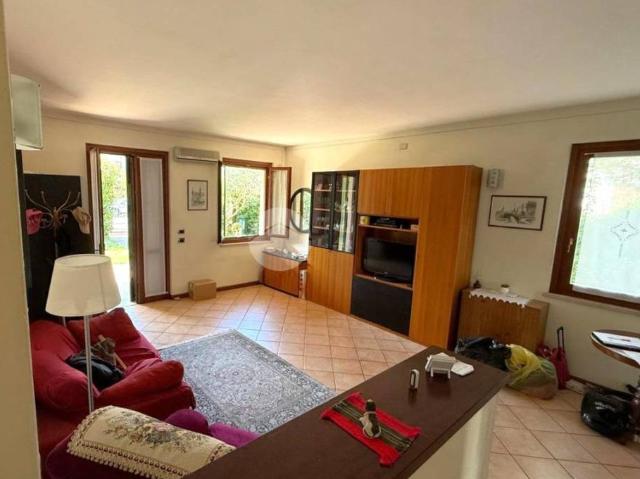 Villa Indipendente in vendita a Borgo Virgilio, Cerese