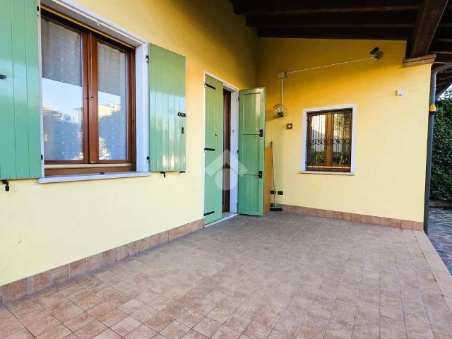 Villa Indipendente in vendita a Borgo Virgilio, Cerese
