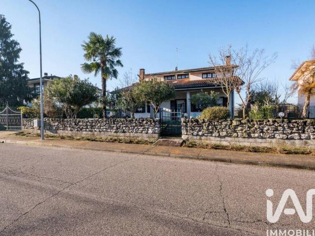 Villa Indipendente in vendita a Scorzarolo, Borgo Virgilio