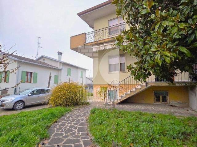 Villa Indipendente in vendita a Borgo Virgilio, Lombardia