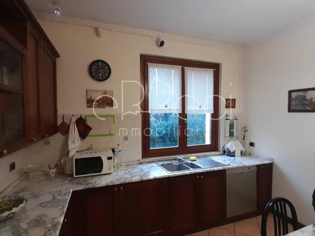Villa Indipendente in vendita a Borgo Virgilio, Cerese
