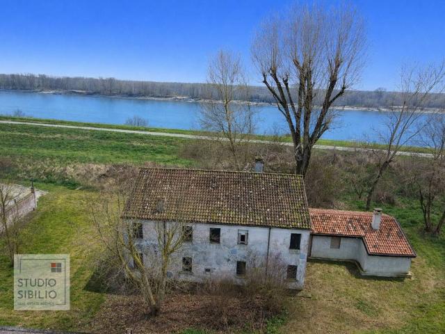 Villa Indipendente in vendita a Borgo Virgilio, Lombardia