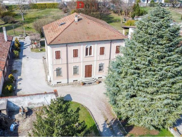 Villa Indipendente in vendita a Borgo Virgilio, Lombardia