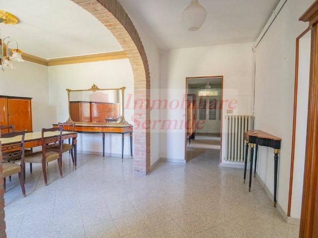 Villa Indipendente in vendita a Borgocarbonara, Capo Di Villa
