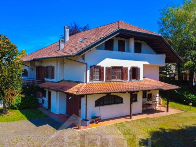 Villa Indipendente in vendita a Piemonte, Novara