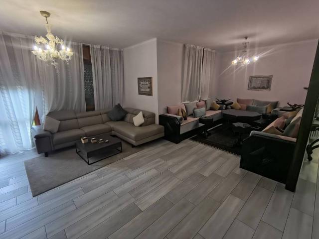 Villa Indipendente in vendita a Tabuloni, Borgomanero
