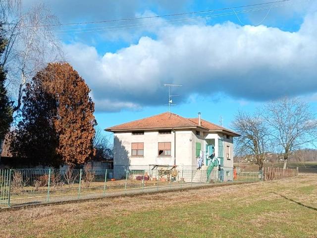Villa Indipendente in vendita a Santa Cristina, Piemonte