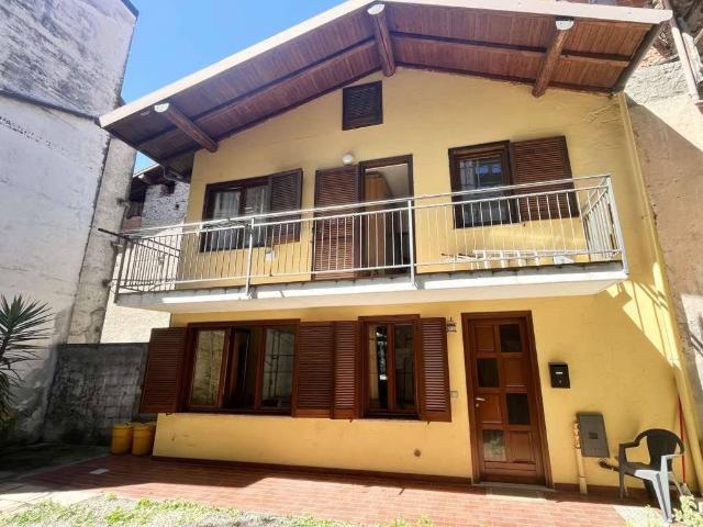 Villa Indipendente in vendita a Tabuloni, Piemonte