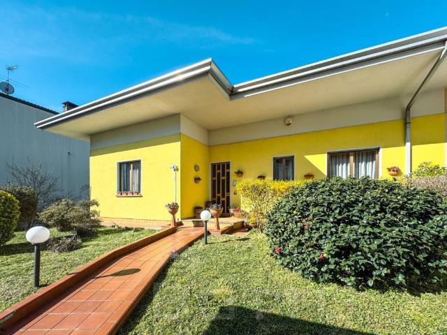 Villa Indipendente in vendita a Santa Cristina, Piemonte