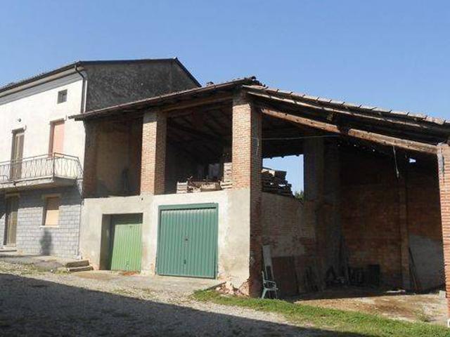 Villa Indipendente in vendita a Borgonovo Val Tidone, Reggio Emilia