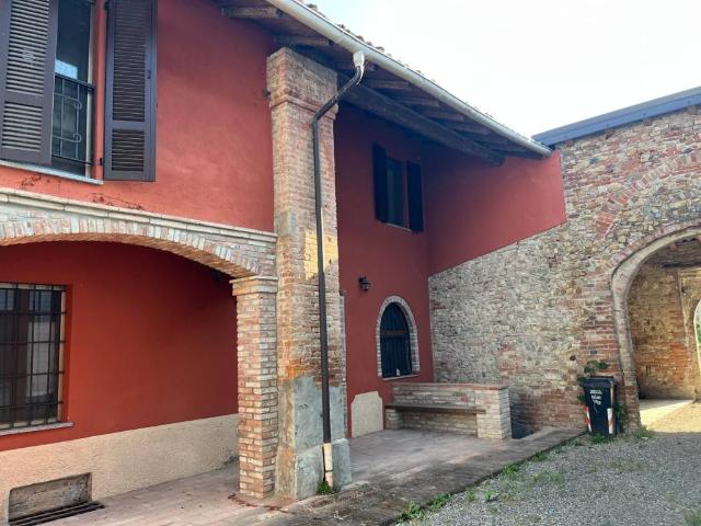 Villa Indipendente in vendita a Borgonovo Val Tidone, Reggio Emilia