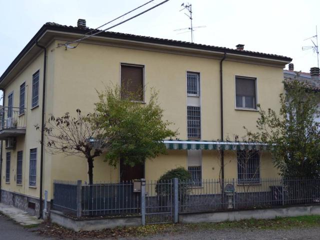 Villa Indipendente in vendita a Borgonovo Val Tidone, Reggio Emilia