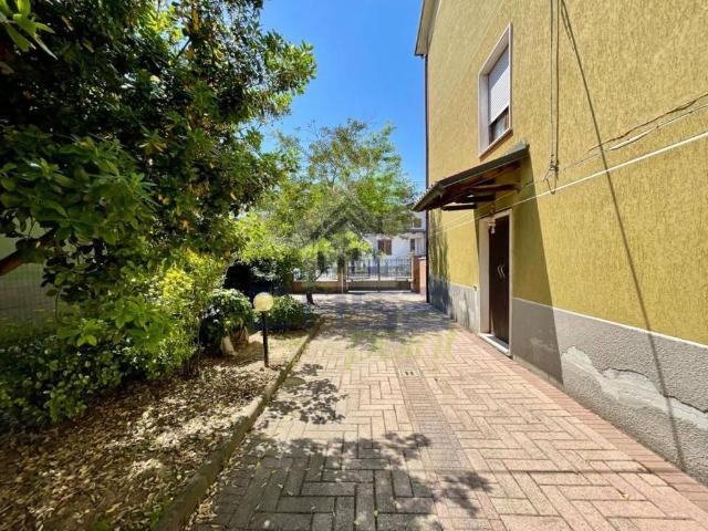 Villa Indipendente in vendita a Borgonovo Val Tidone, Reggio Emilia