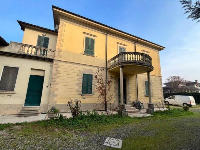 Villa Indipendente in vendita a Mulino del Follo, Borgonovo Val Tidone