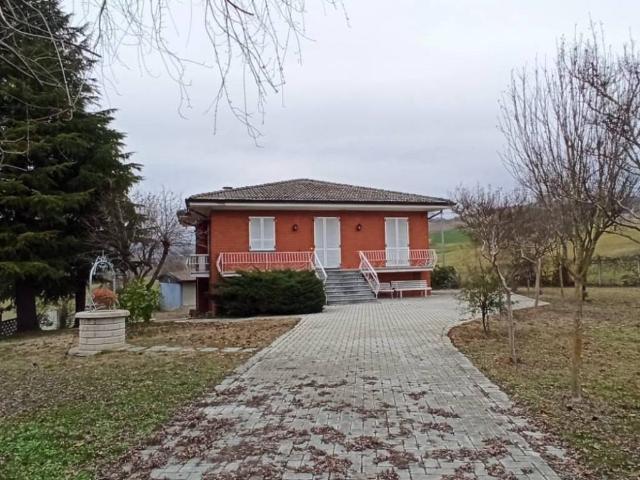 Villa Indipendente in vendita a Borgonovo Val Tidone, Reggio Emilia