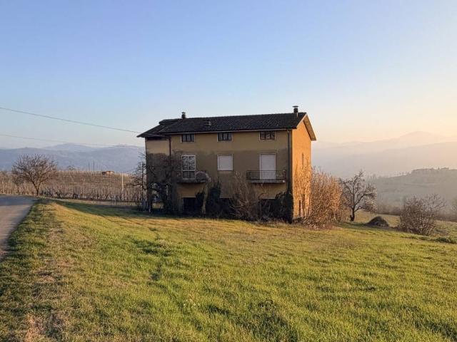Villa Indipendente in vendita a Casa il Poggio, Borgonovo Val Tidone