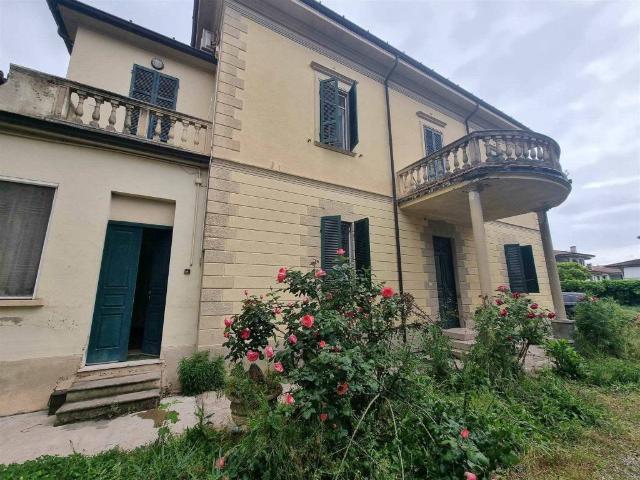 Villa Indipendente in vendita a Follo Casalino, Borgonovo Val Tidone
