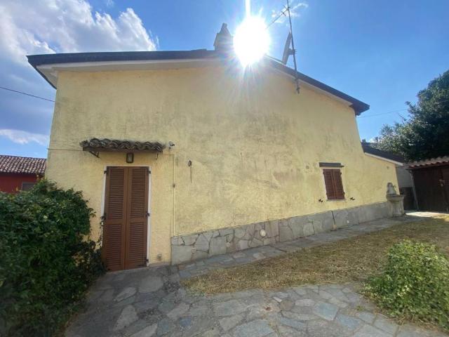 Villa Indipendente in vendita a Borgonovo Val Tidone, Reggio Emilia
