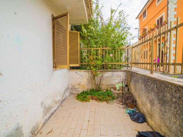 Villa Indipendente in vendita a Torano di Borgorose, Borgorose