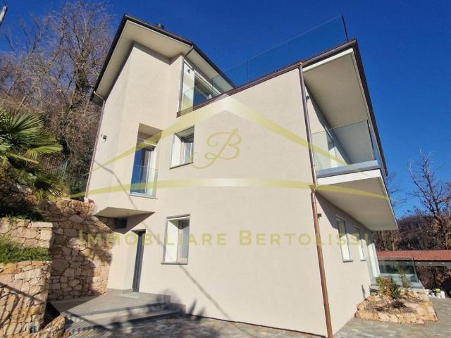 Villa Indipendente in vendita a Cellio con Breia, Piemonte