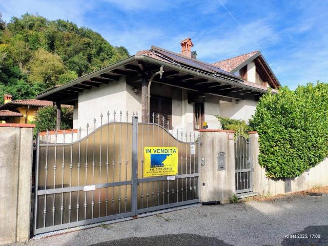 Villa Indipendente in vendita a Caneto, Borgosesia