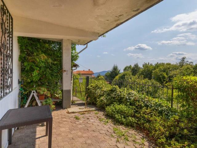 Villa Indipendente in vendita a Piemonte, Vercelli
