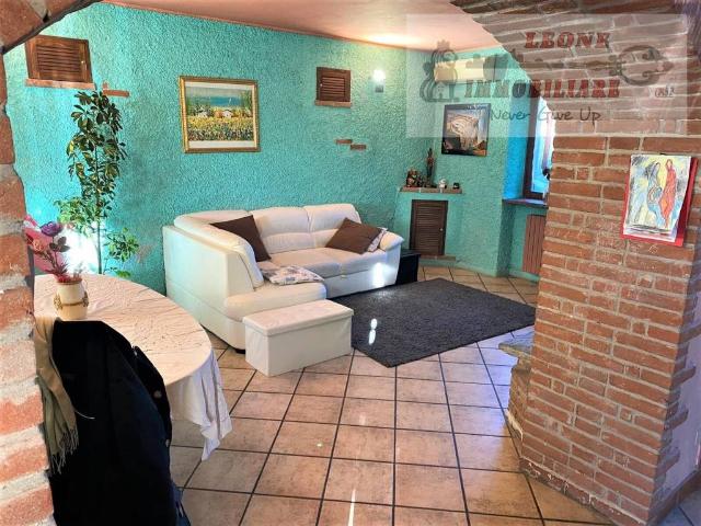 Villa Indipendente in vendita a Bornasco, Lombardia