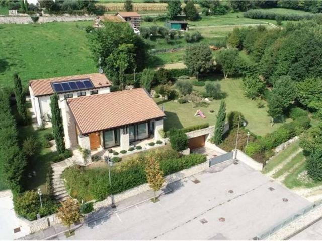 Villa Indipendente in vendita a Pieve del Grappa, Borso Del Grappa