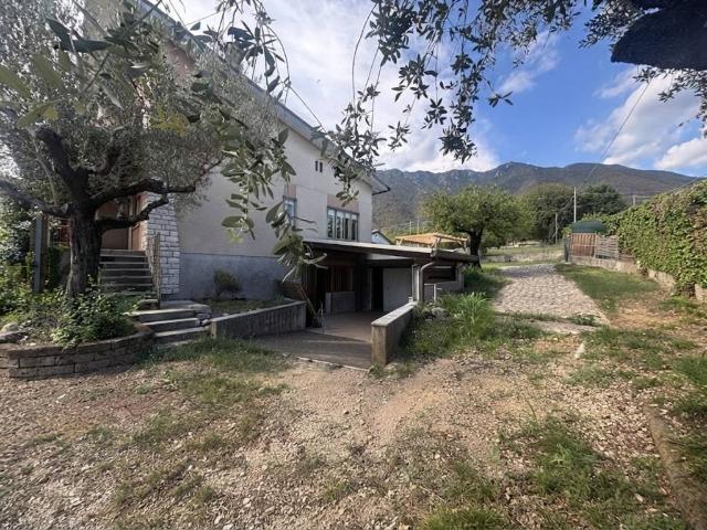 Villa Indipendente in vendita a Pieve del Grappa, Borso Del Grappa