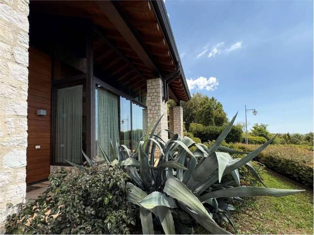 Villa Indipendente in vendita a Pieve del Grappa, Borso Del Grappa