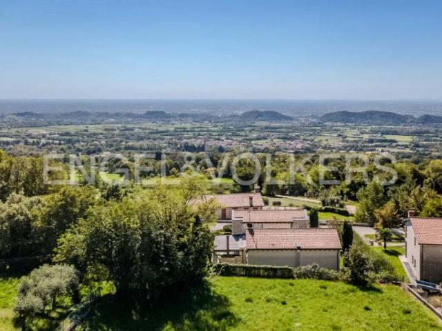 Villa Indipendente in vendita a Pieve del Grappa, Borso Del Grappa