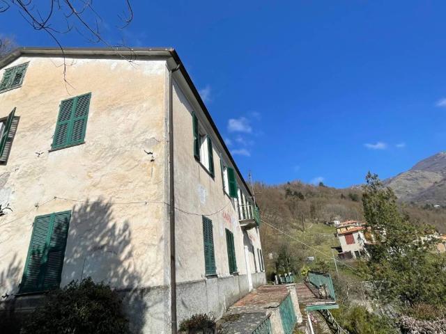 Villa Indipendente in vendita a Belvedere, Borzonasca