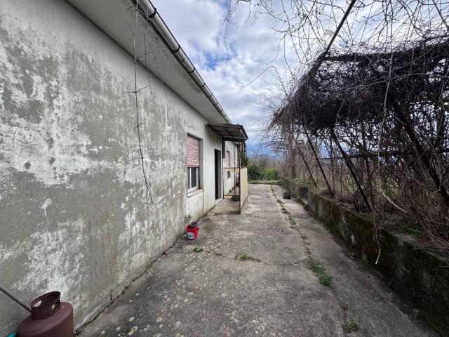 Villa Indipendente in vendita a Borzonasca, Liguria