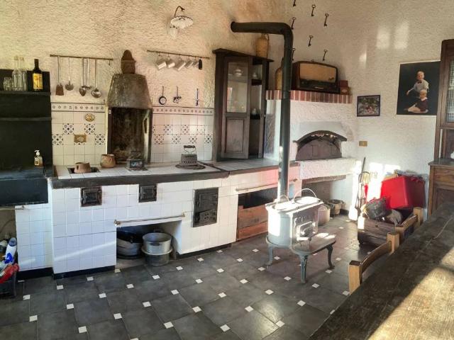 Villa Indipendente in vendita a Borzonasca, Liguria