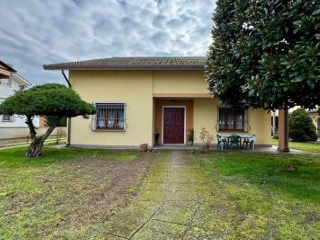 Villa Indipendente in vendita a Bosaro, Veneto