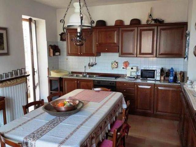 Villa Indipendente in vendita a Bosco Chiesanuova, Veneto