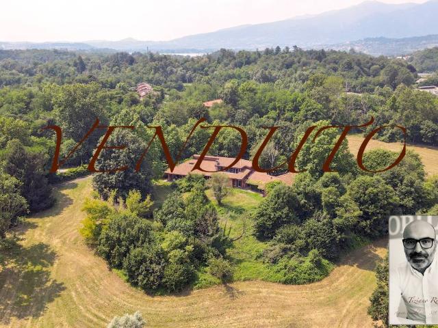 Villa Indipendente in vendita a Garbagnate Rota, Bosisio Parini