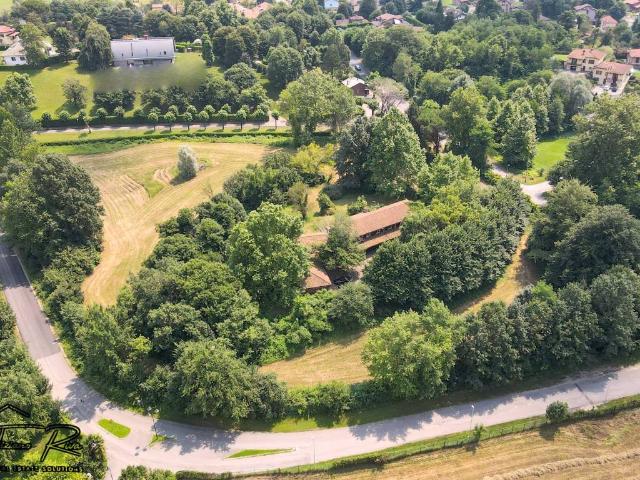 Villa Indipendente in vendita a Garbagnate Rota, Bosisio Parini