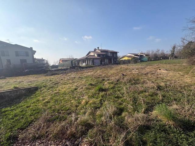 Villa Indipendente in vendita a Suisio, Lombardia