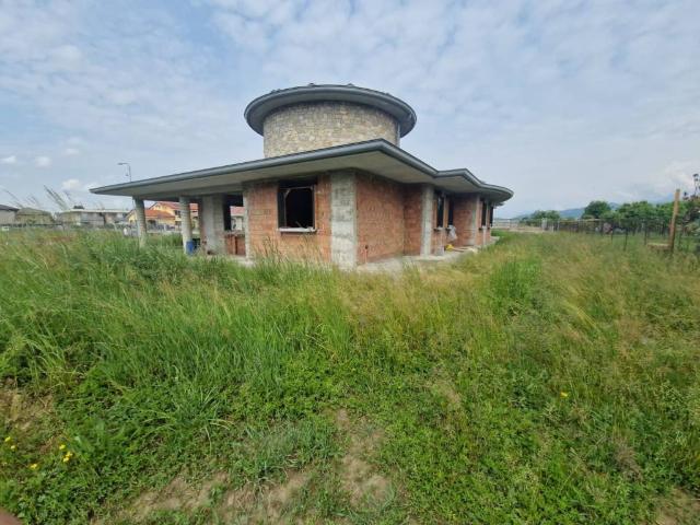 Villa Indipendente in vendita a Bottanuco, Lombardia