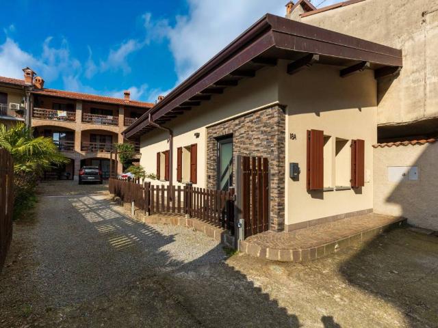 Villa Indipendente in vendita a Bottanuco, Lombardia