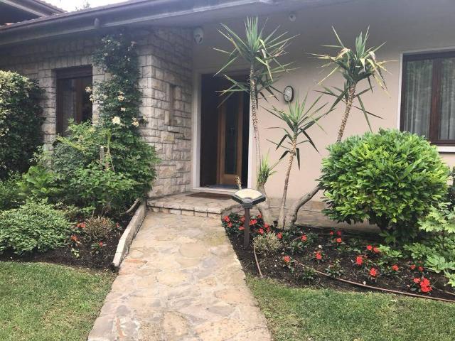 Villa Indipendente in vendita a Botticino Sera, Botticino