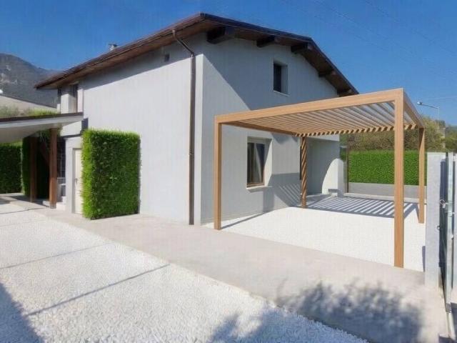 Villa Indipendente in vendita a Villaggio Marcolini, Botticino