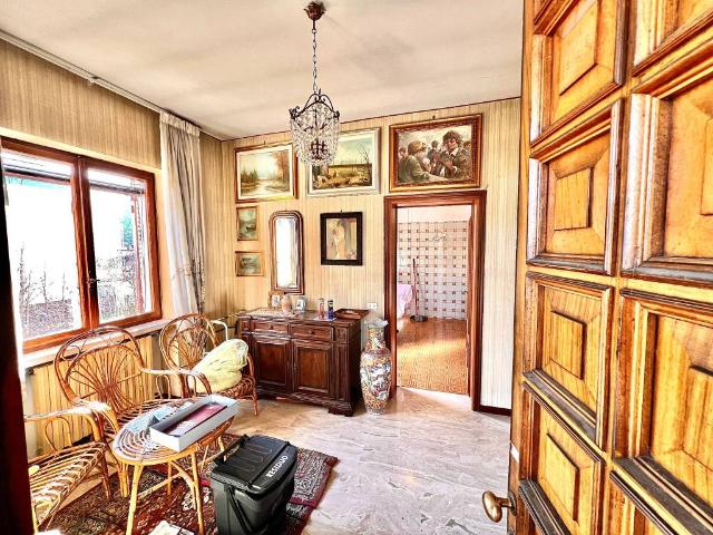 Villa Indipendente in vendita a Villaggio Marcolini, Botticino