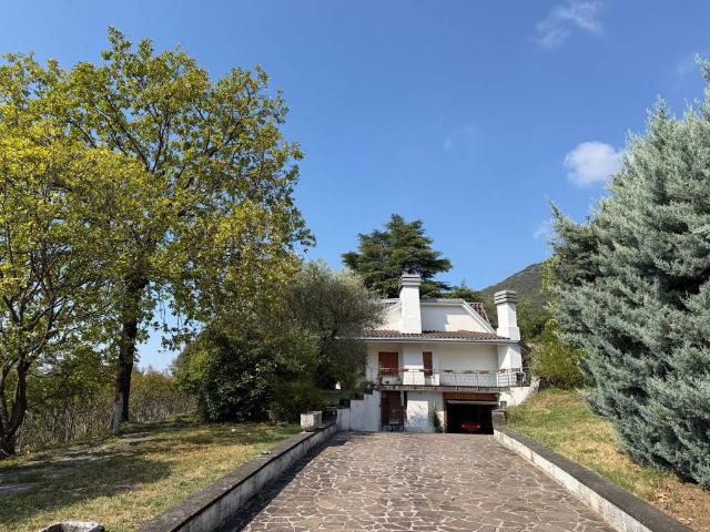 Villa Indipendente in vendita a Botticino Sera, Botticino