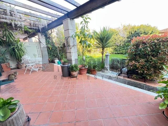 Villa Indipendente in vendita a Botticino Sera, Botticino
