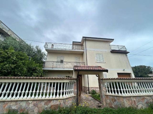 Villa Indipendente in vendita a Calabria, Reggio Calabria